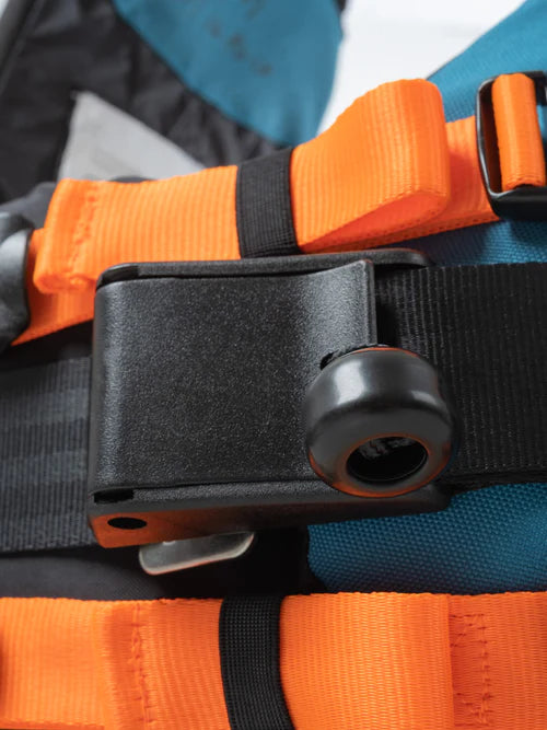 Close up of Hiko Guardian 3.D PFD - buckle