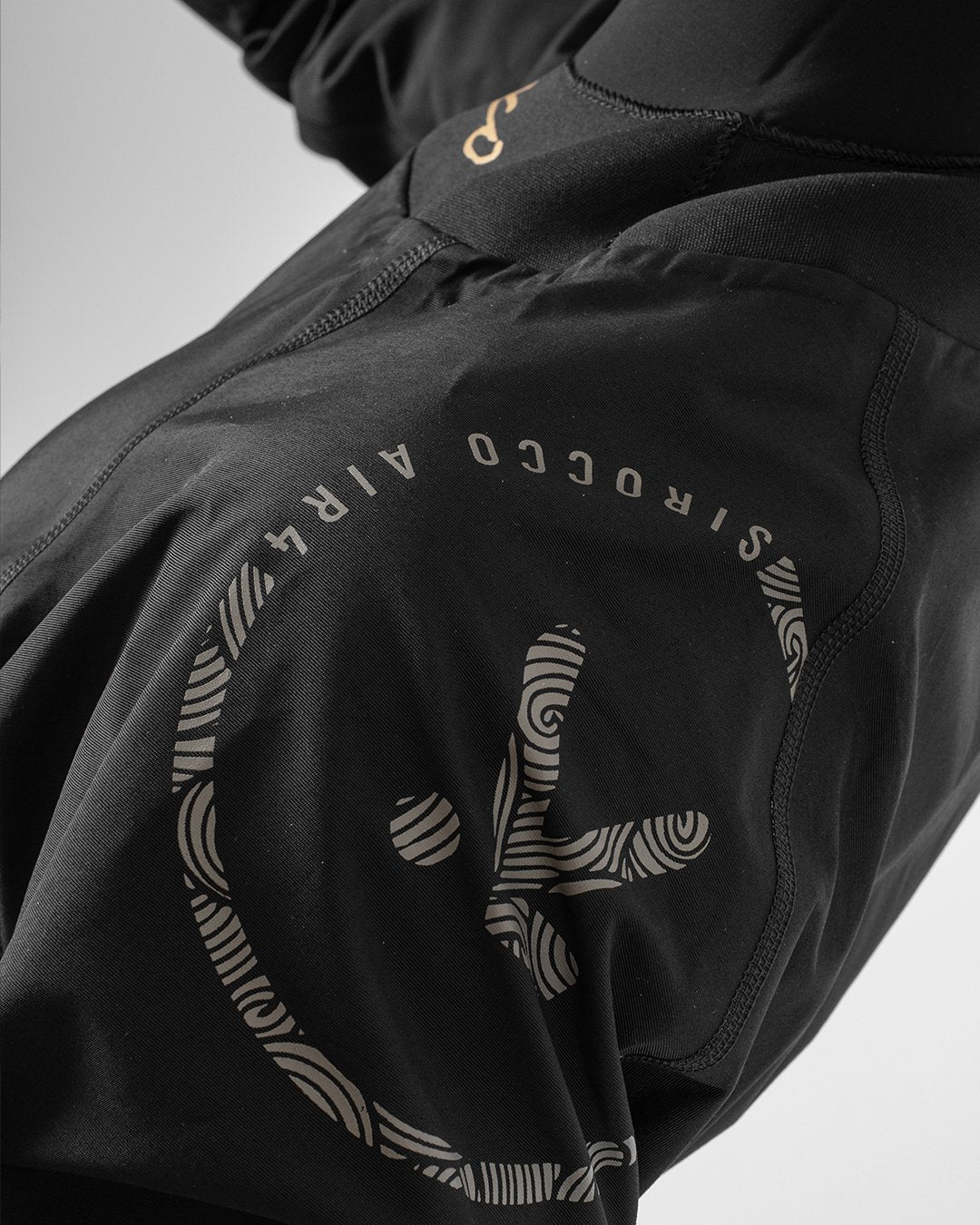 K1 REPEAT x SIROCCO L/S TOPDECK