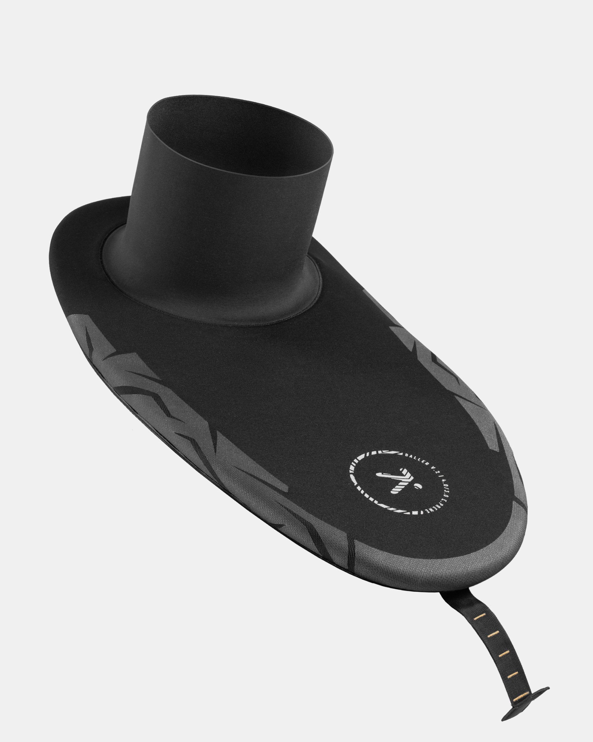 HIKO baller spraydeck in black with logo and strap