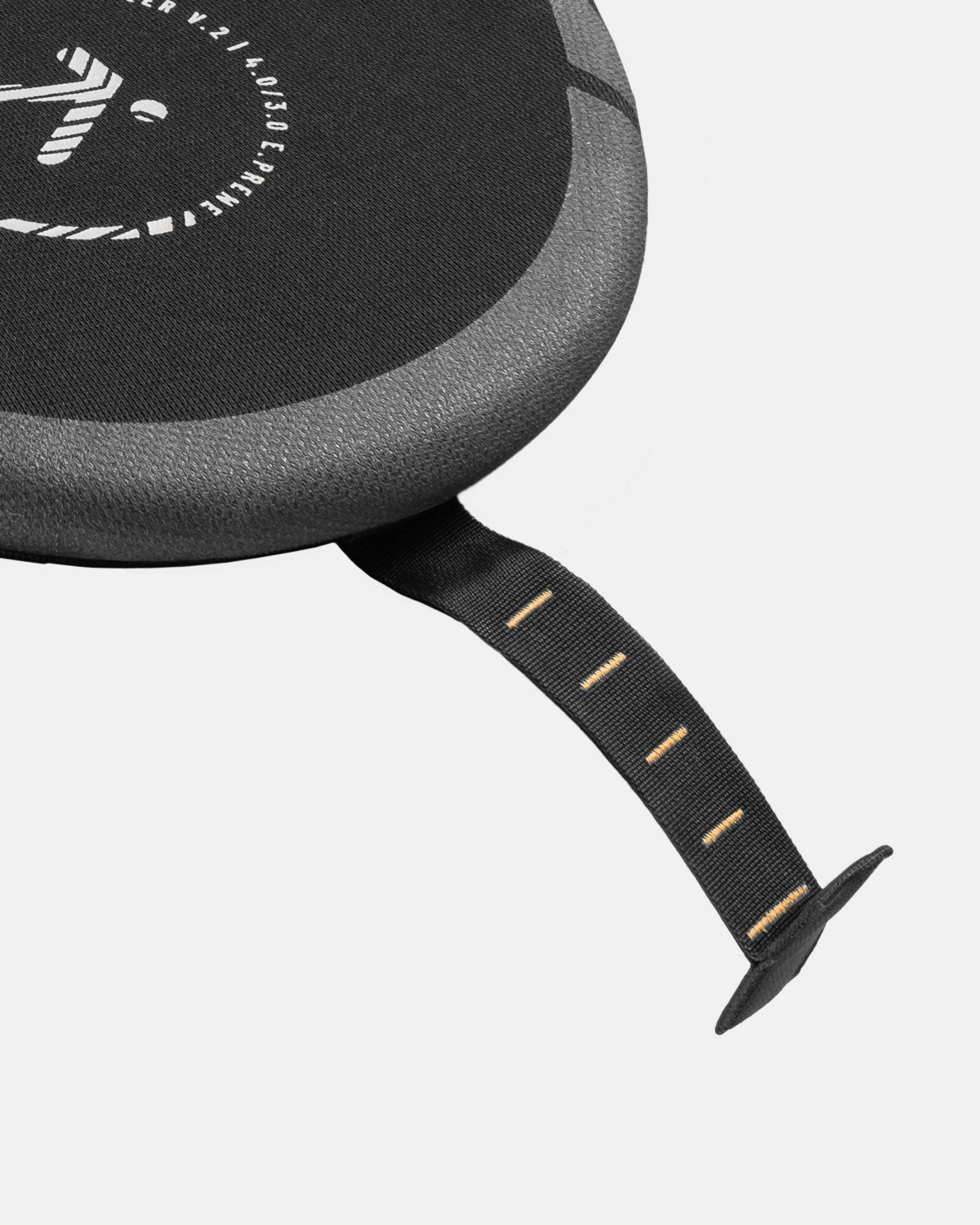 Hiko Baller 87 V2 - tab view close up on white background 