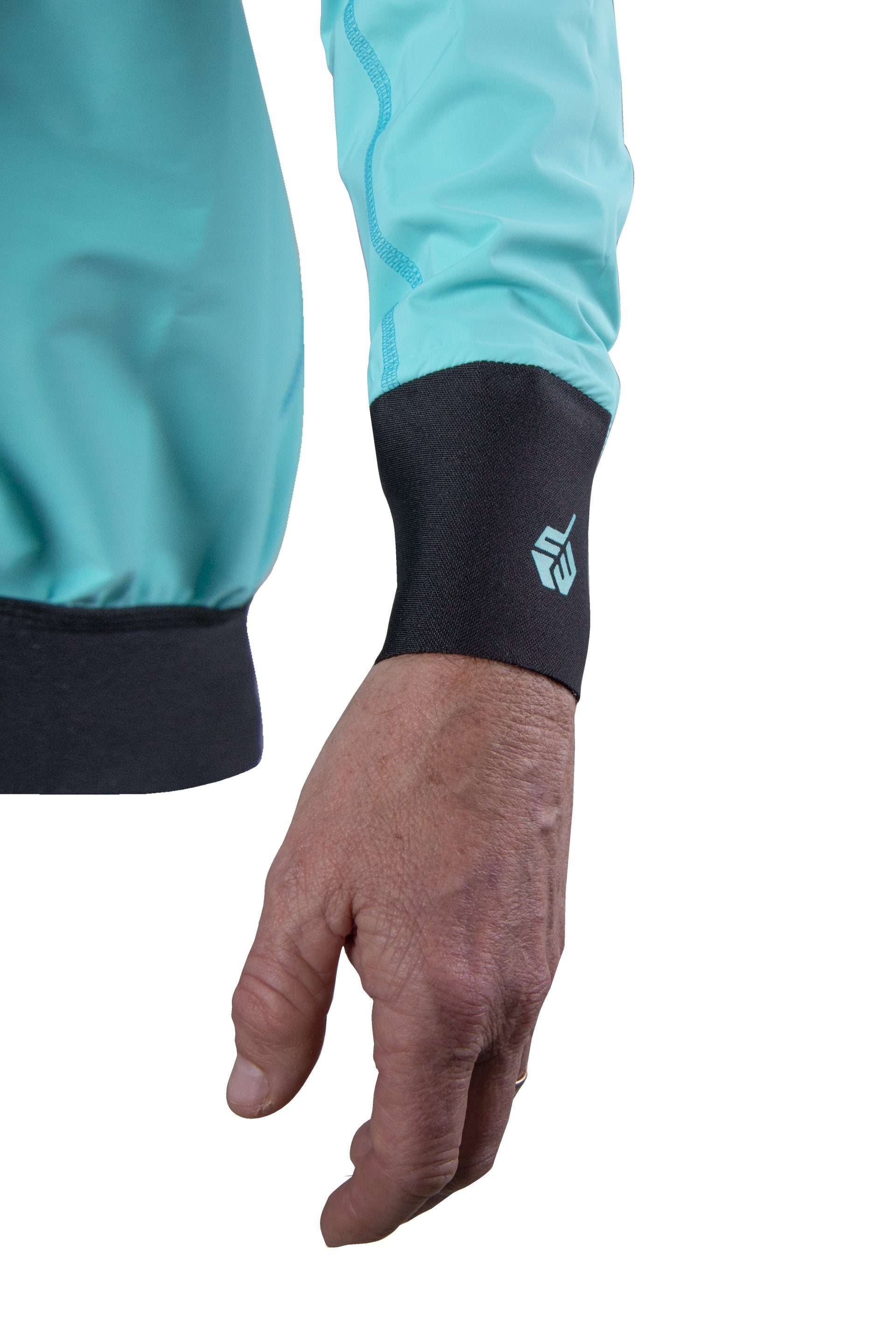 ZEPHYR LONG SLEEVED RACE TOP CLOSE UP OF CUFF 