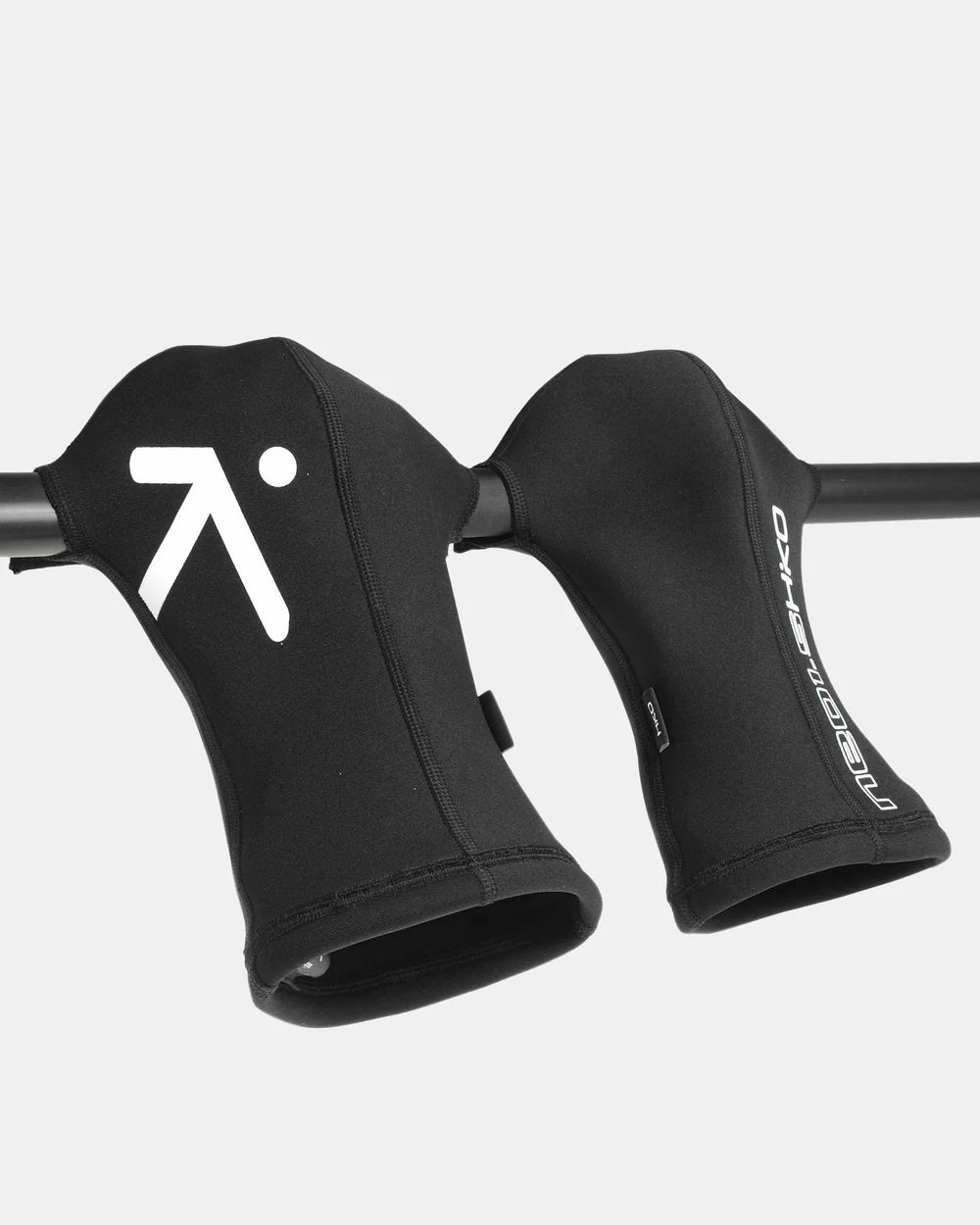 Hiko Neo 1.5mm K1 Pogies  shown on paddle shaft 